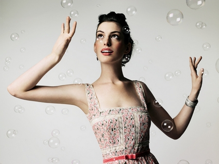 Happy Monday and Happy Birthday Anne&nbsp;Hathaway!!