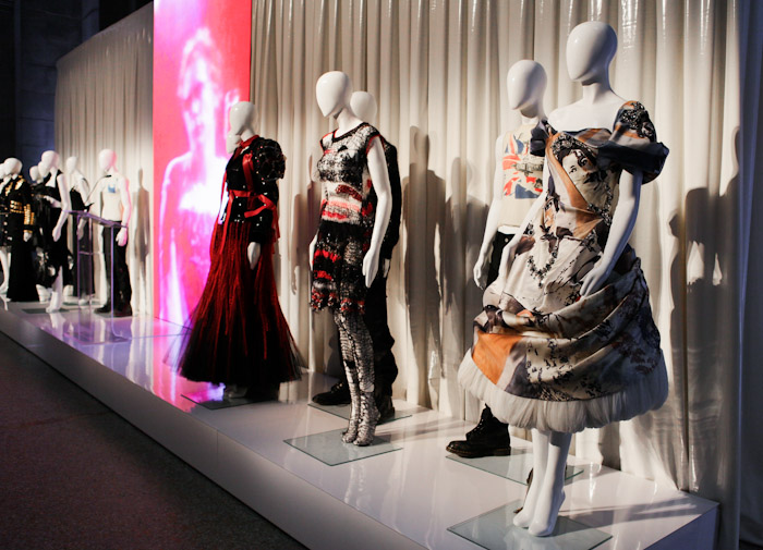 Punk is NOT Dead! MET Costume Institute Displays Punk Coutoure. #McClaren #Westwood #McQueen&nbsp;#ROCK