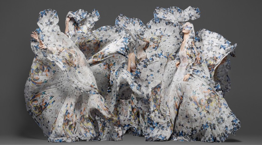 Damien Hirst x Alexander McQueen Scarf Collab. Beauty in Nature #New #Beautiful&nbsp;#MustHave