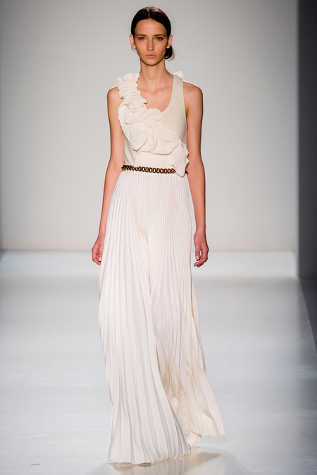 Victoria Beckham FW 2014; Simplicity in Design #FW2014 #Beckham&nbsp;#KISSMethod